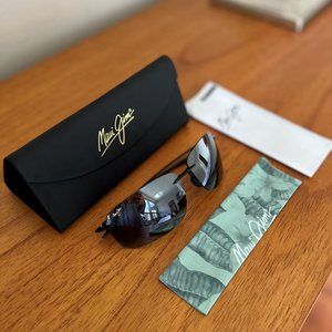 Maui Jim 407 N-02 Hookpia Universal Fit Polarized Sunglasses - Black / Grey